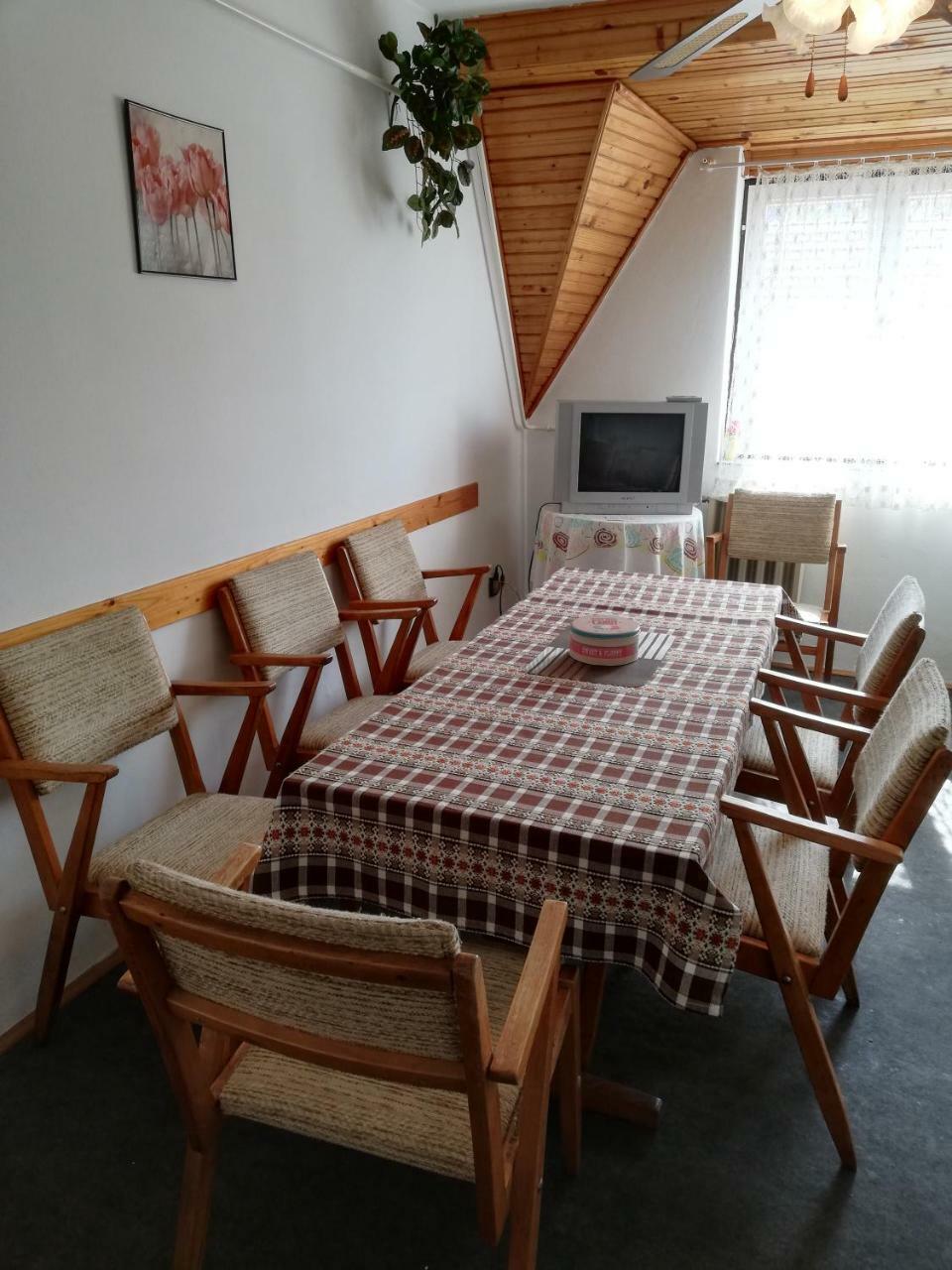 Székely Szállás Gyula Exterior foto